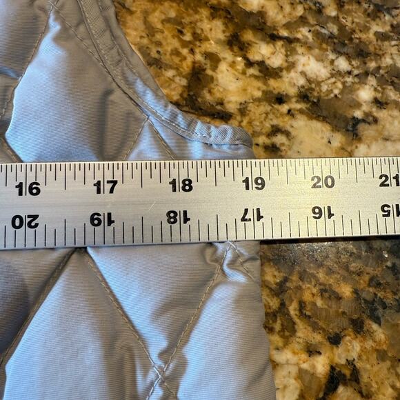 Eddie Bauer Premium Goose Down Gray Vest in Women’s Size Large - Picture 7 of 8